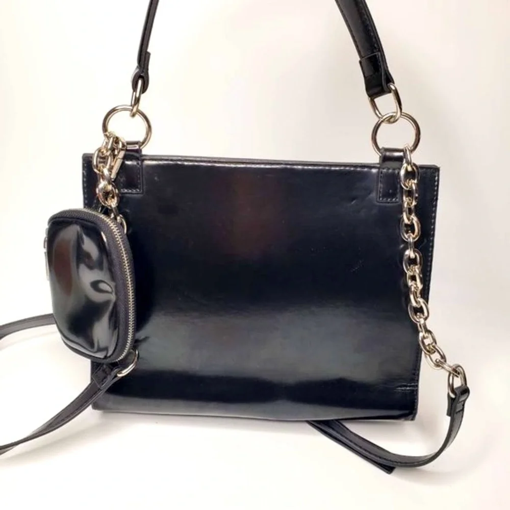 Steve Madden Black Patent Finish Chain Strap Crossbody‎ Purse